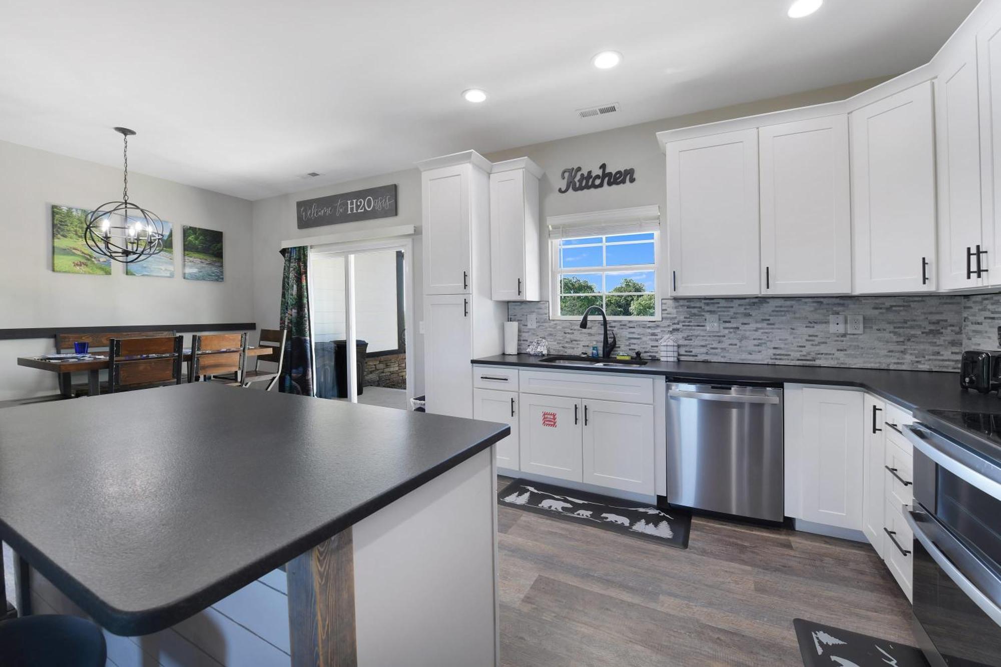 Villa H2Oasis Incredible Pool Retreat With Mountains Views! Sevierville Exterior foto